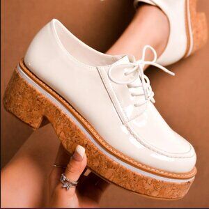 White Lace Up Wooden Platform Loafers Natashaya Sz 8M NIB